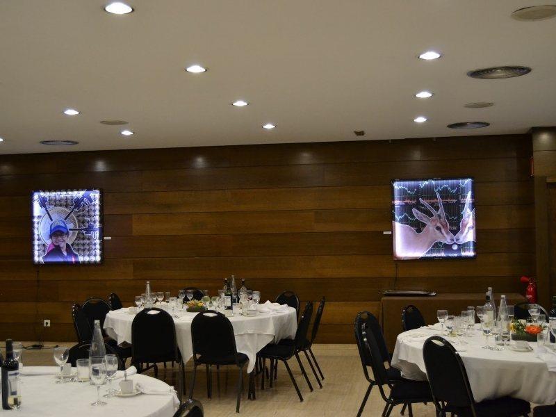 Up Rooms Vic Hotel Экстерьер фото