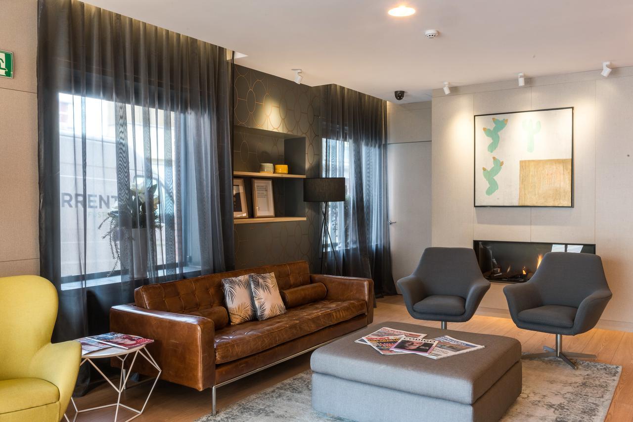 Up Rooms Vic Hotel Экстерьер фото