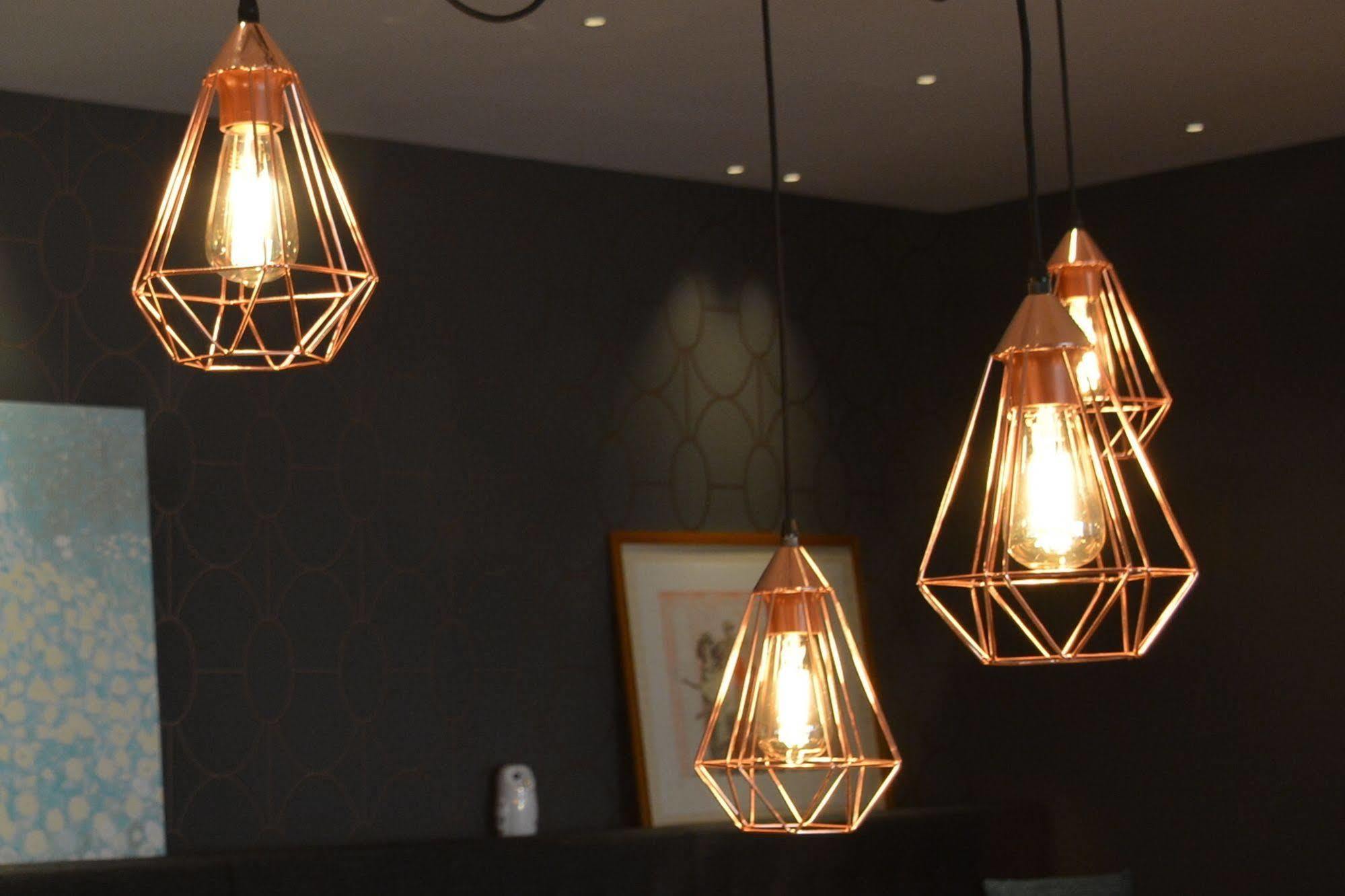 Up Rooms Vic Hotel Экстерьер фото