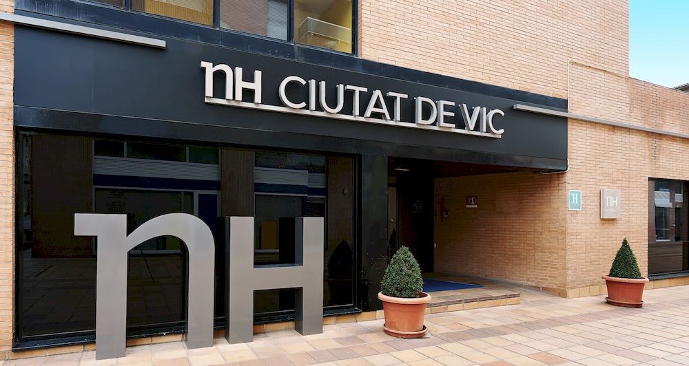 Up Rooms Vic Hotel Экстерьер фото
